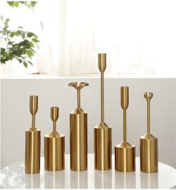 Ljusstake Shella set 6 delar 7x21cm, 5x25cm, 6x26cm, 7x28cm, 6x28cm, 6x39cm guld